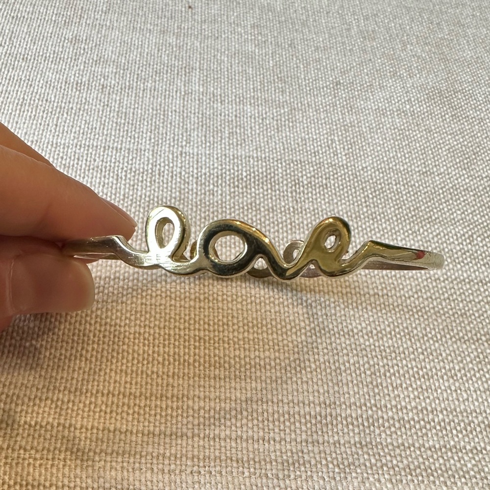 Elegant Gold-Tone Cursive “love” bracelet bangle